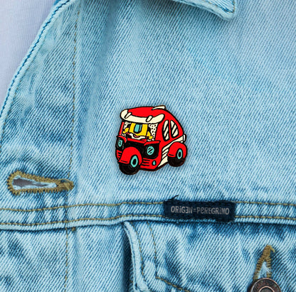 pin enamel mototaxi roja